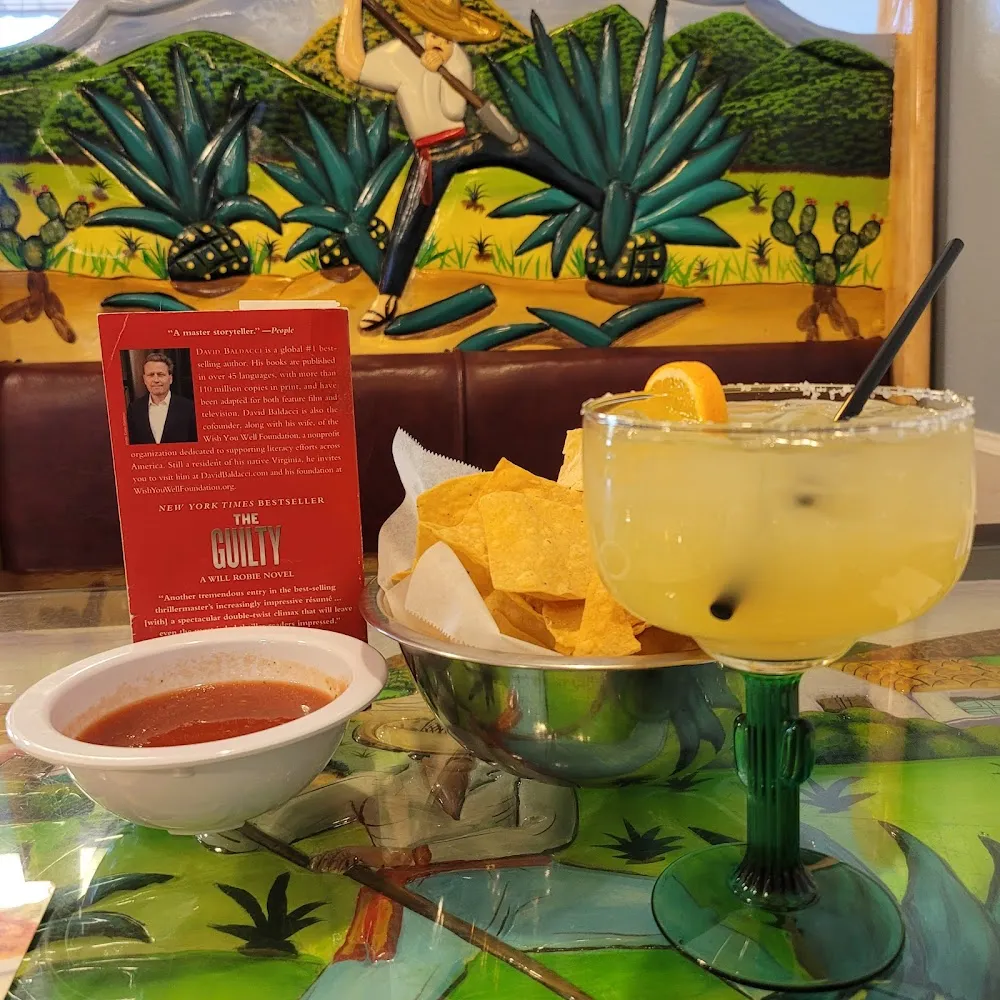 Salsa Chips Margarita